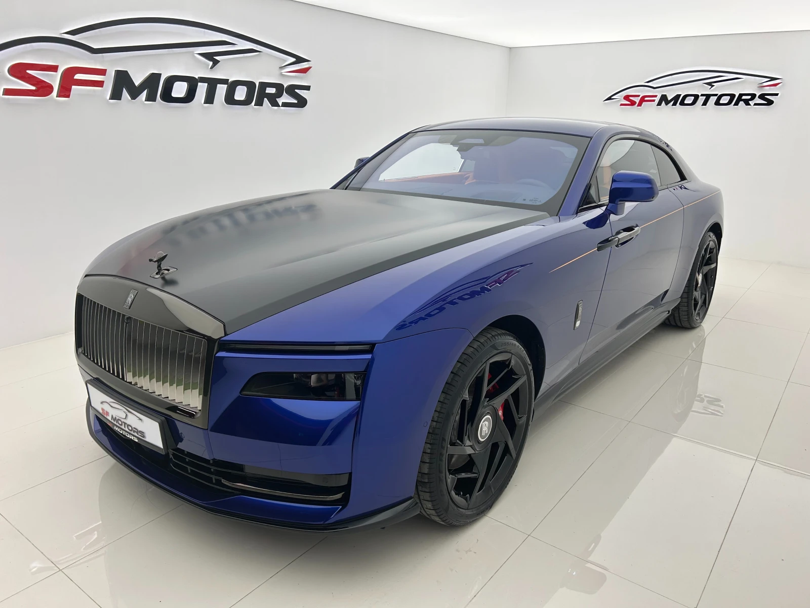 Rolls-Royce Spectre Black Badge  - изображение 3