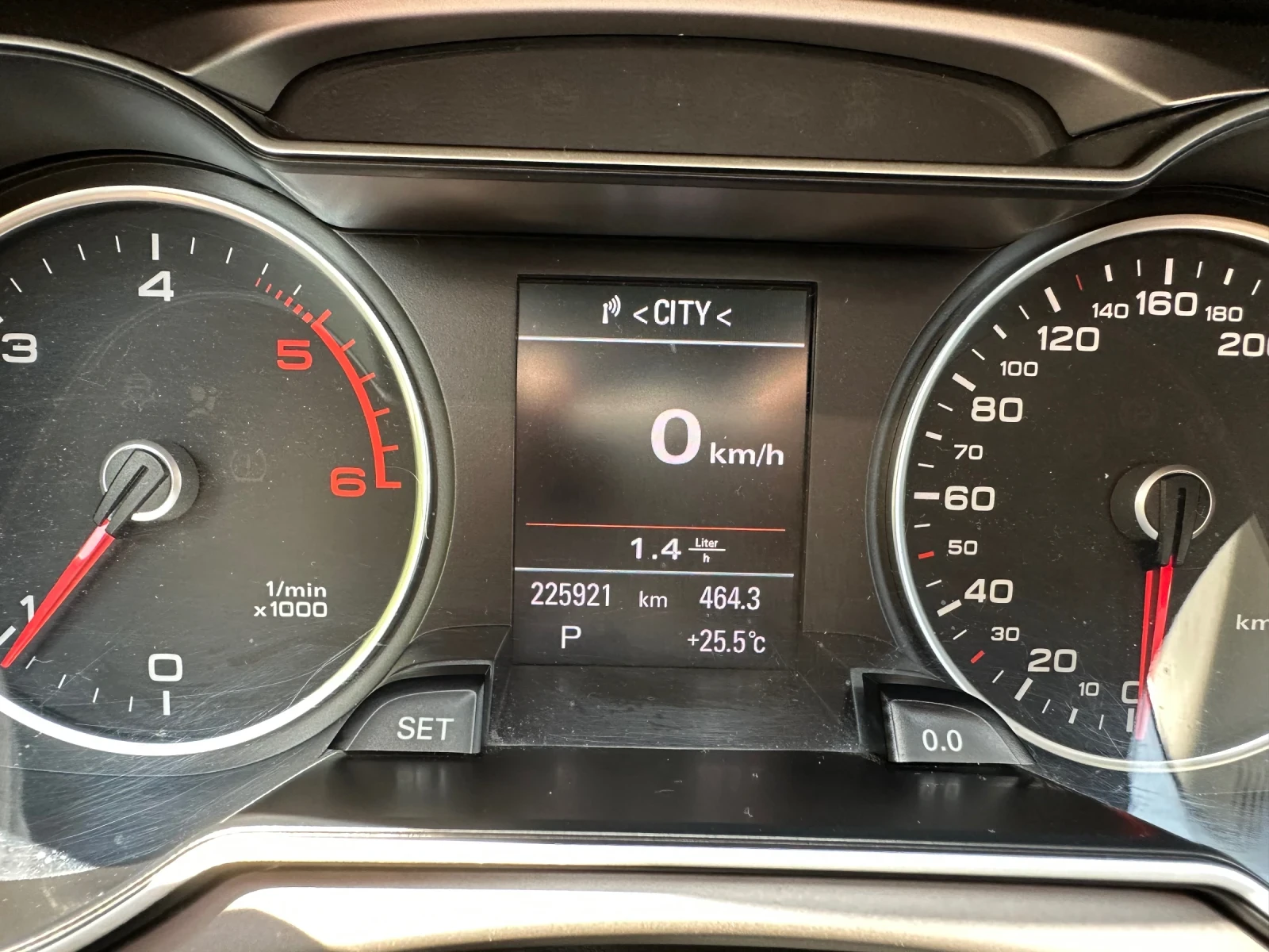 Audi A4  DISTRONIC | CARPLAY | QUATTRO | 177hp - изображение 8