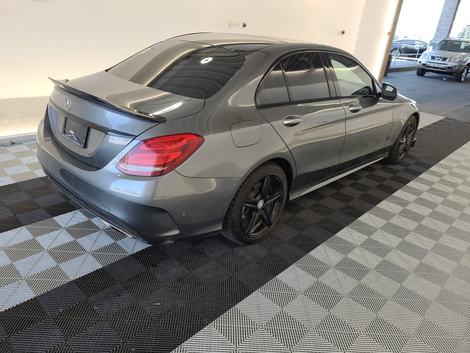 Mercedes-Benz C 300 * 4MATIC * ПАМЕТ * CARFAX * АВТОКРЕДИТ - изображение 5