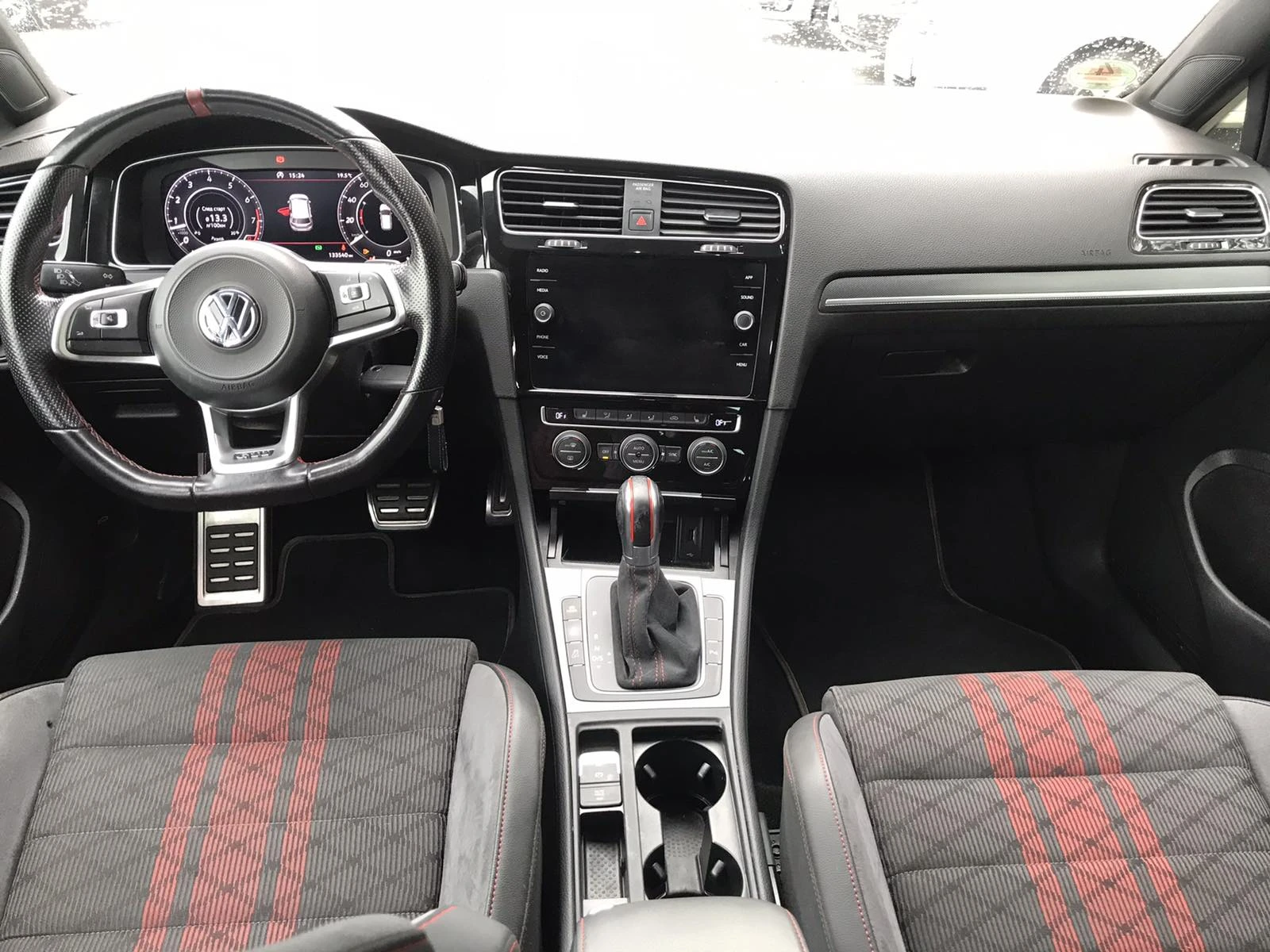 VW Golf 7.5 GTI TCR Akrapovic - изображение 10