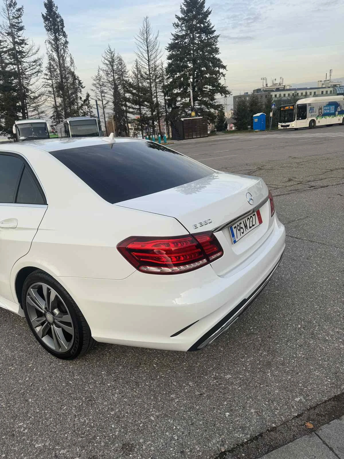 Mercedes-Benz E 350  - изображение 4