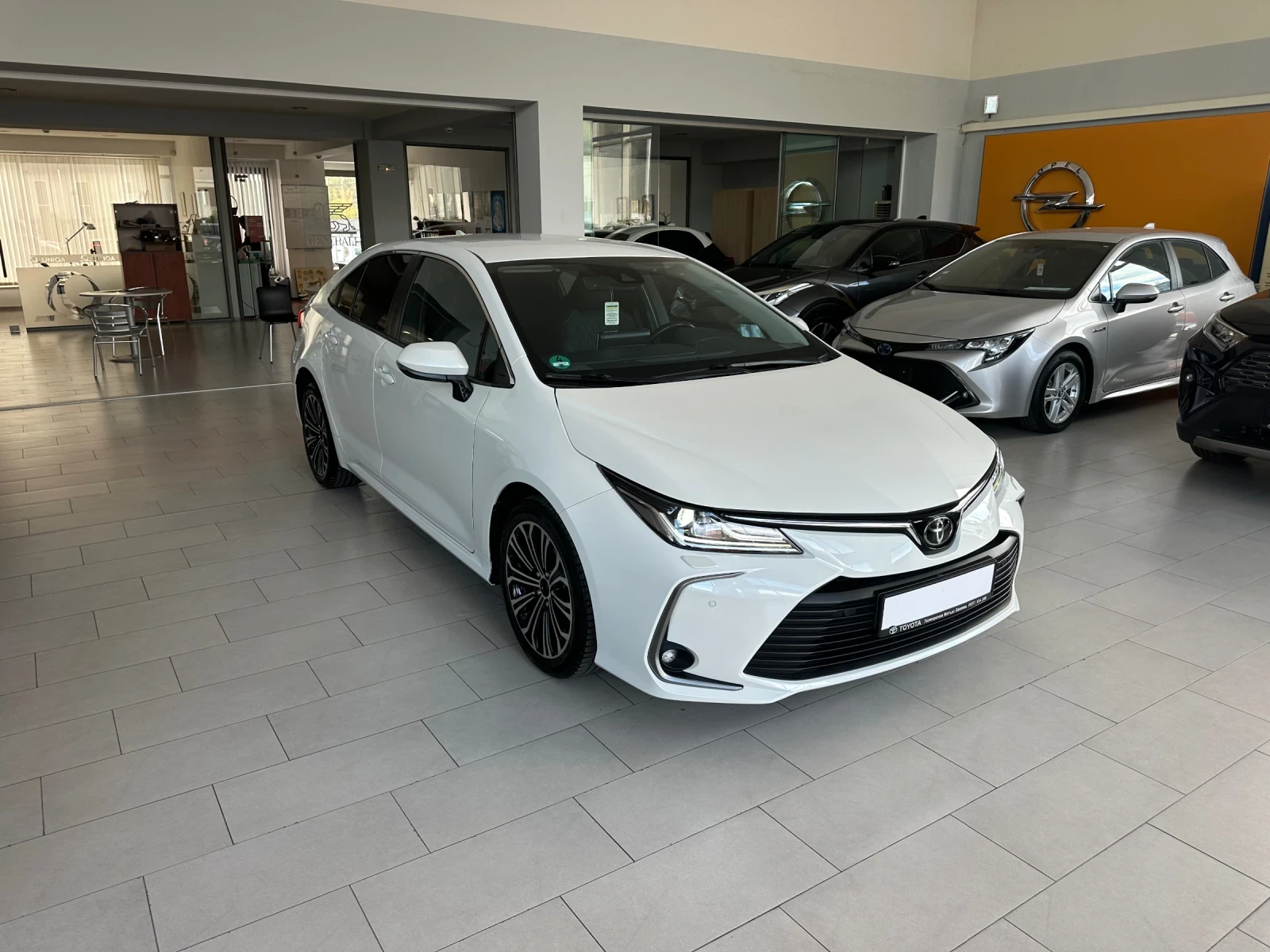 Toyota Corolla 1.6VVT-I - изображение 6