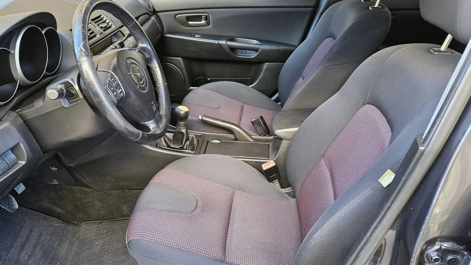 Mazda 3  - изображение 9