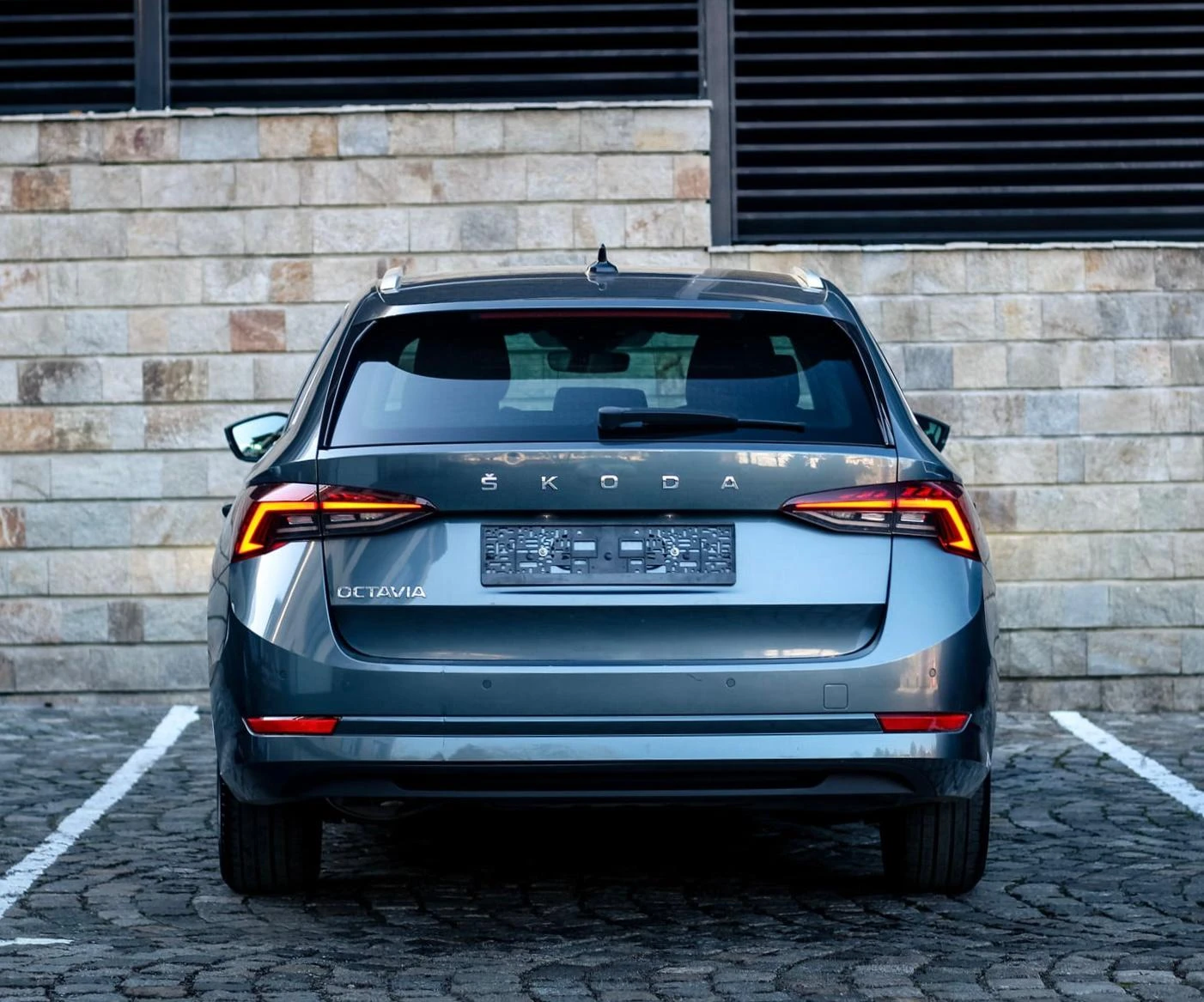 Skoda Octavia 2.0 TDI Automatic_Digital_Cockpit - изображение 6