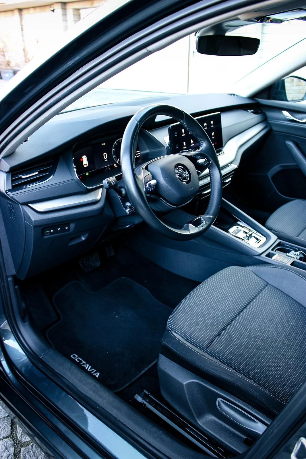 Skoda Octavia 2.0 TDI Automatic_Digital_Cockpit - изображение 7