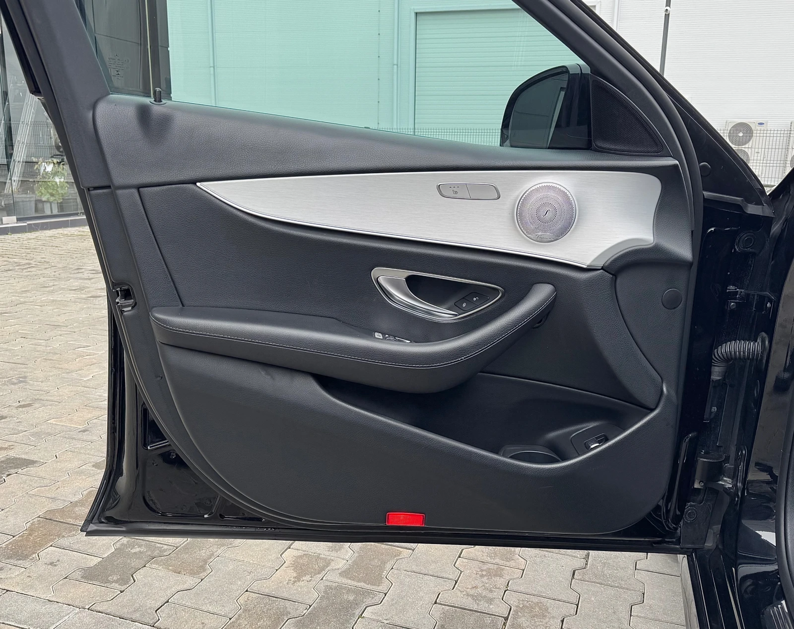 Mercedes-Benz E 220 d AMG Pack * Virtual* �������/Burmester/������     | Mobile.bg � ����������� 12