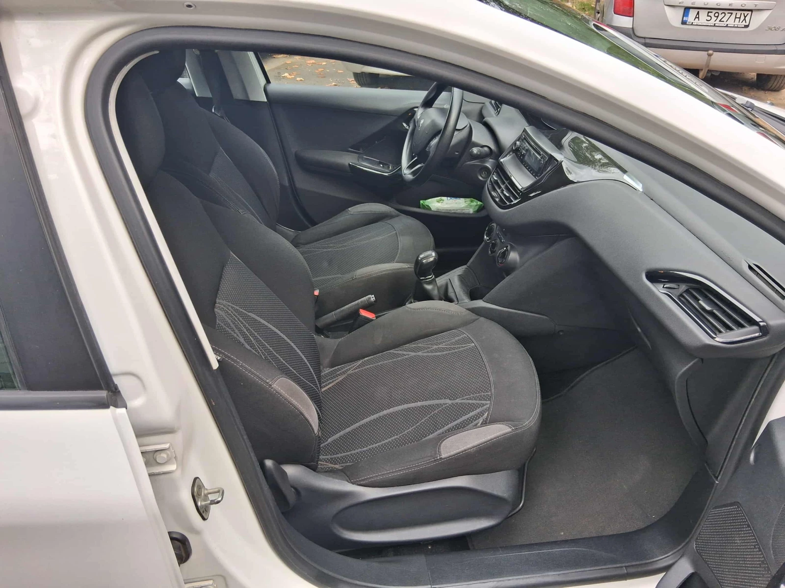 Peugeot 208 1.0  | Mobile.bg � ����������� 13