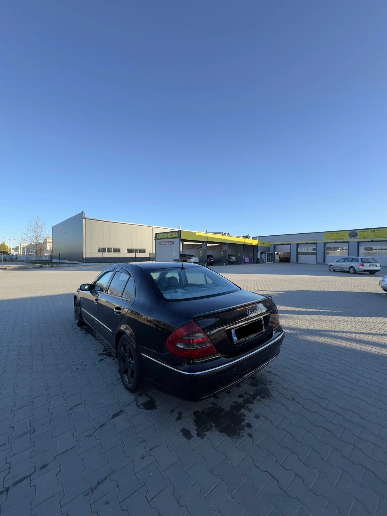 Mercedes-Benz E 270 Mercedes-Benz E270, снимка 4 - Автомобили и джипове - 53774509