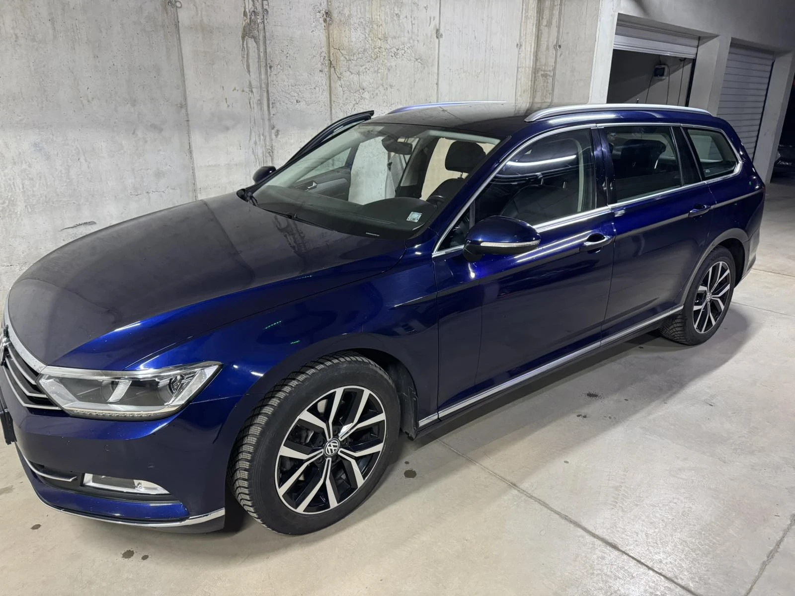 VW Passat, снимка 16 - Автомобили и джипове - 53779837