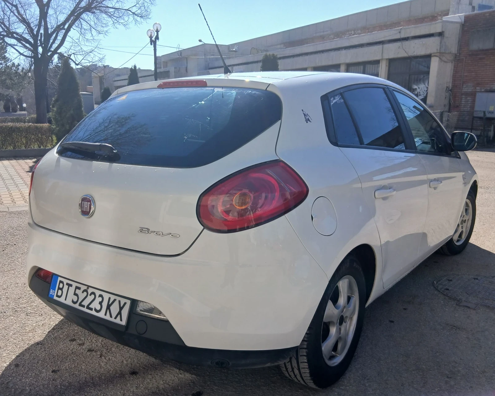 Fiat Bravo 1.4i 6 скорости, снимка 5 - Автомобили и джипове - 53780638