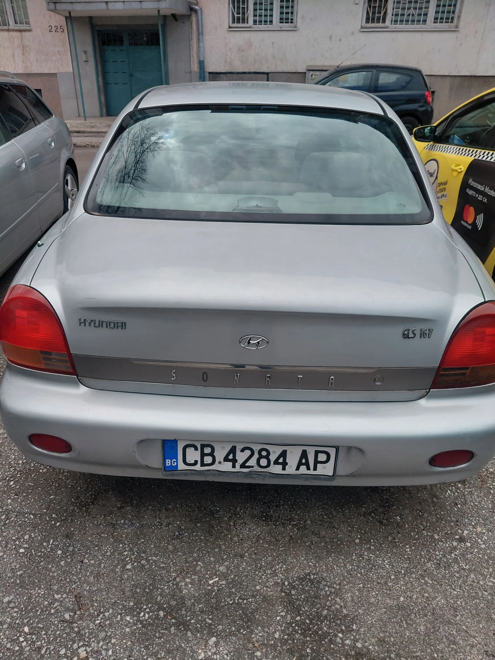 Hyundai Sonata 2.0 16V, снимка 3 - Автомобили и джипове - 54040241