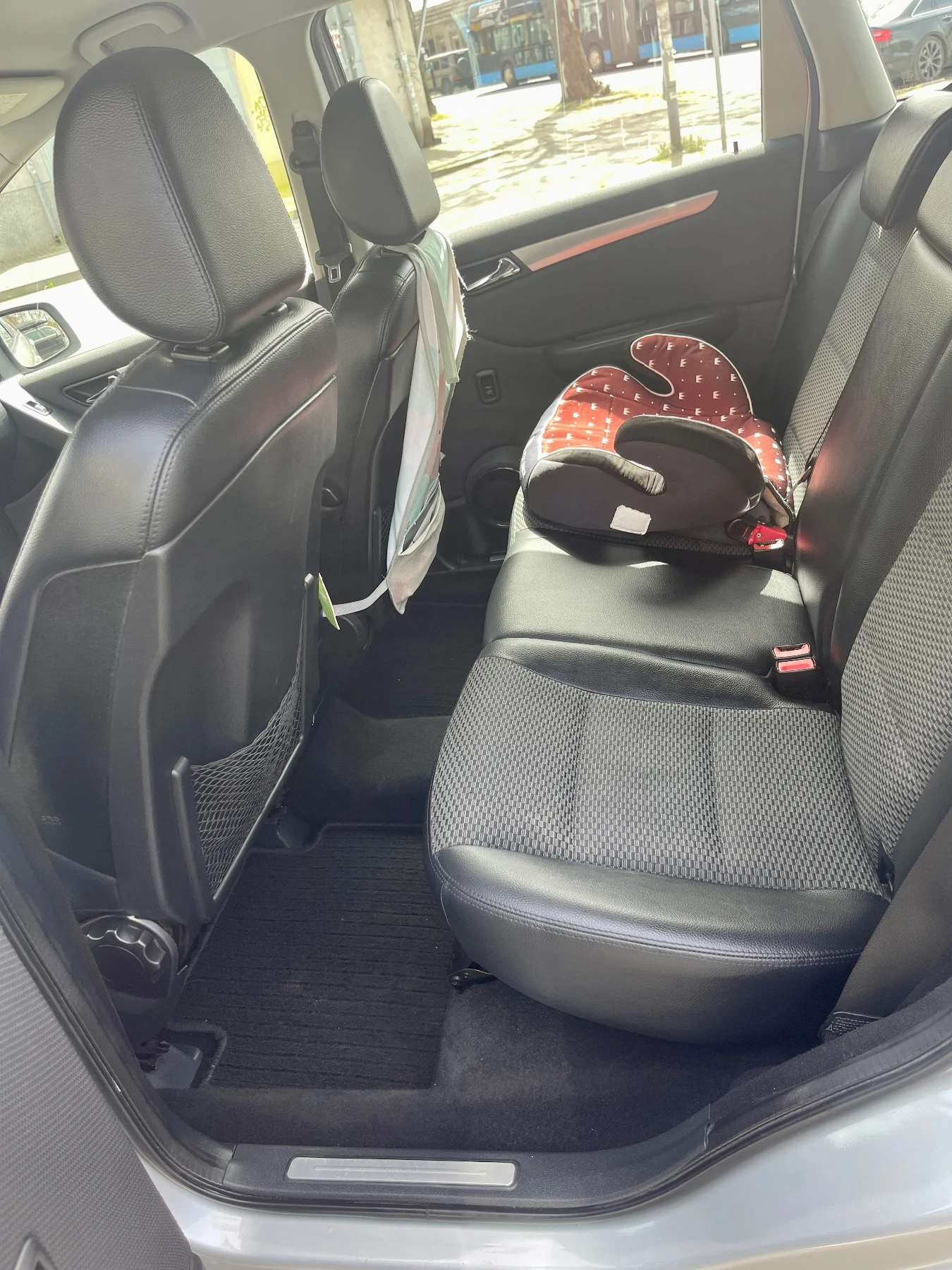 Mercedes-Benz B 200, снимка 11 - Автомобили и джипове - 54220695