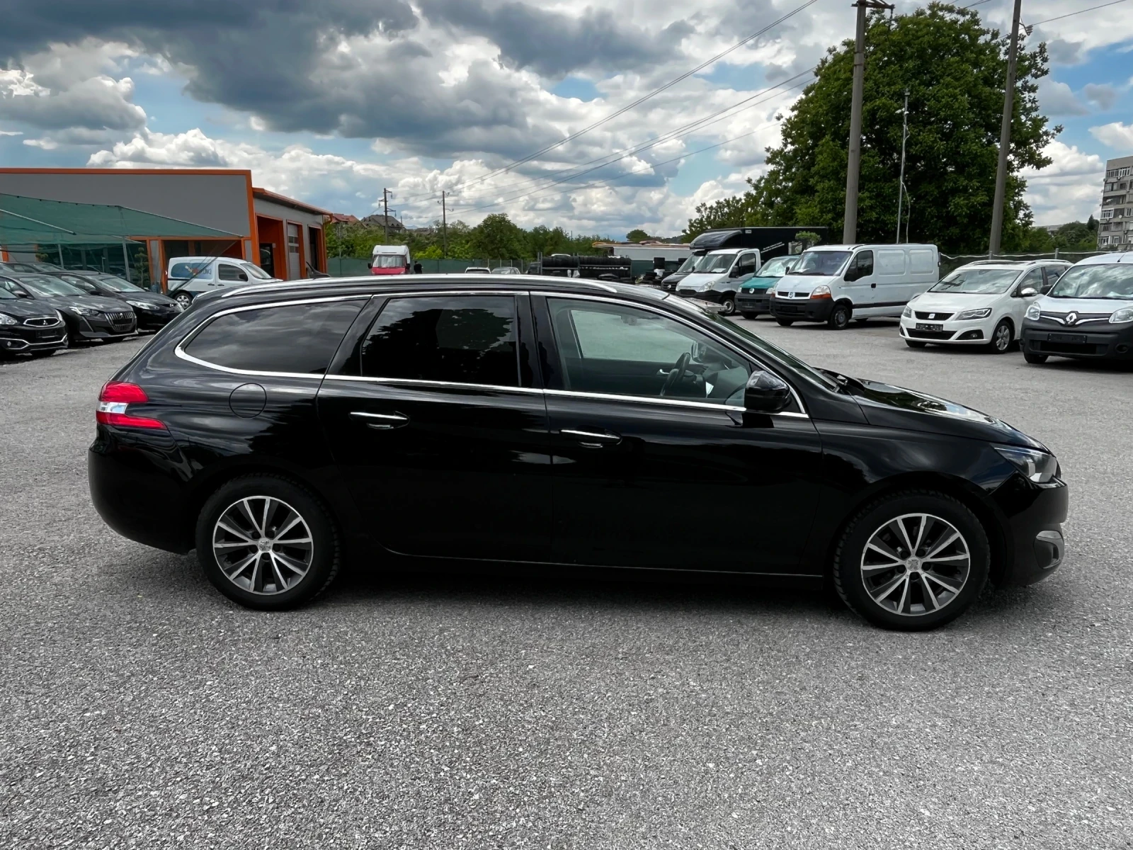 Peugeot 308 SW 2.0HDi * Automatic* Navi* , снимка 6 - Автомобили и джипове - 54620934