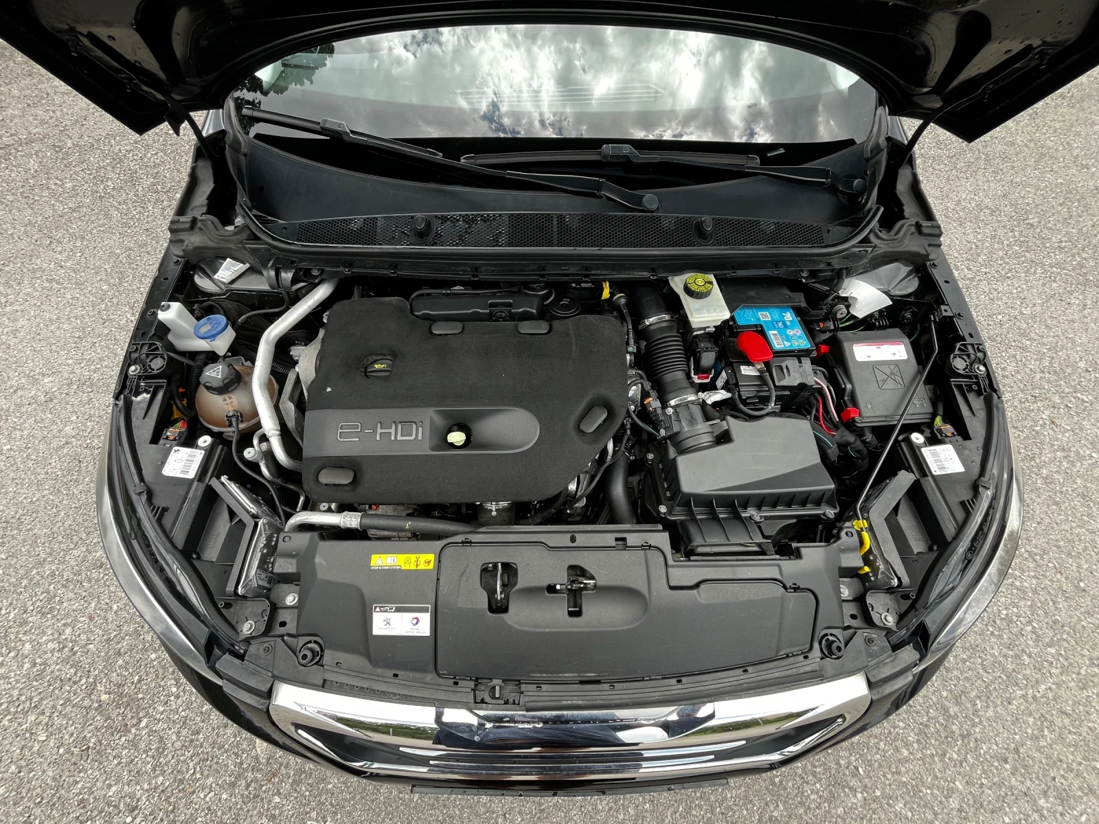 Peugeot 308 SW 2.0HDi * Automatic* Navi* , снимка 15 - Автомобили и джипове - 54620934