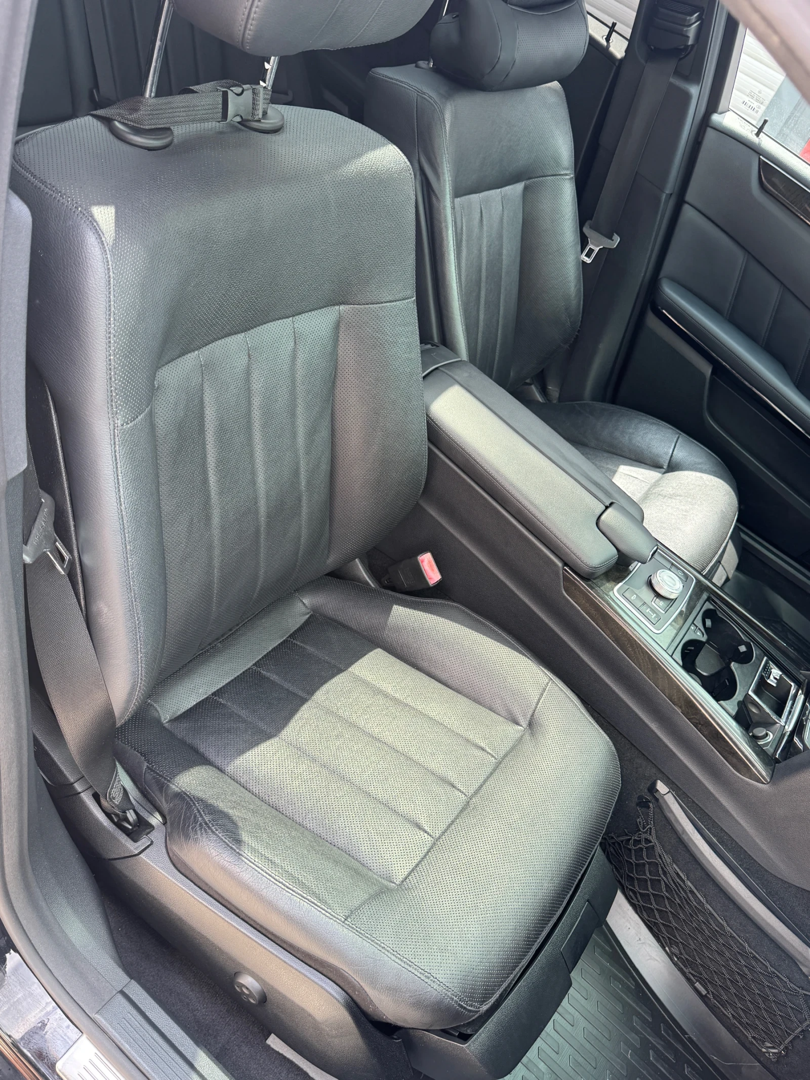 Mercedes-Benz E 500 5500, снимка 15 - Автомобили и джипове - 54664179