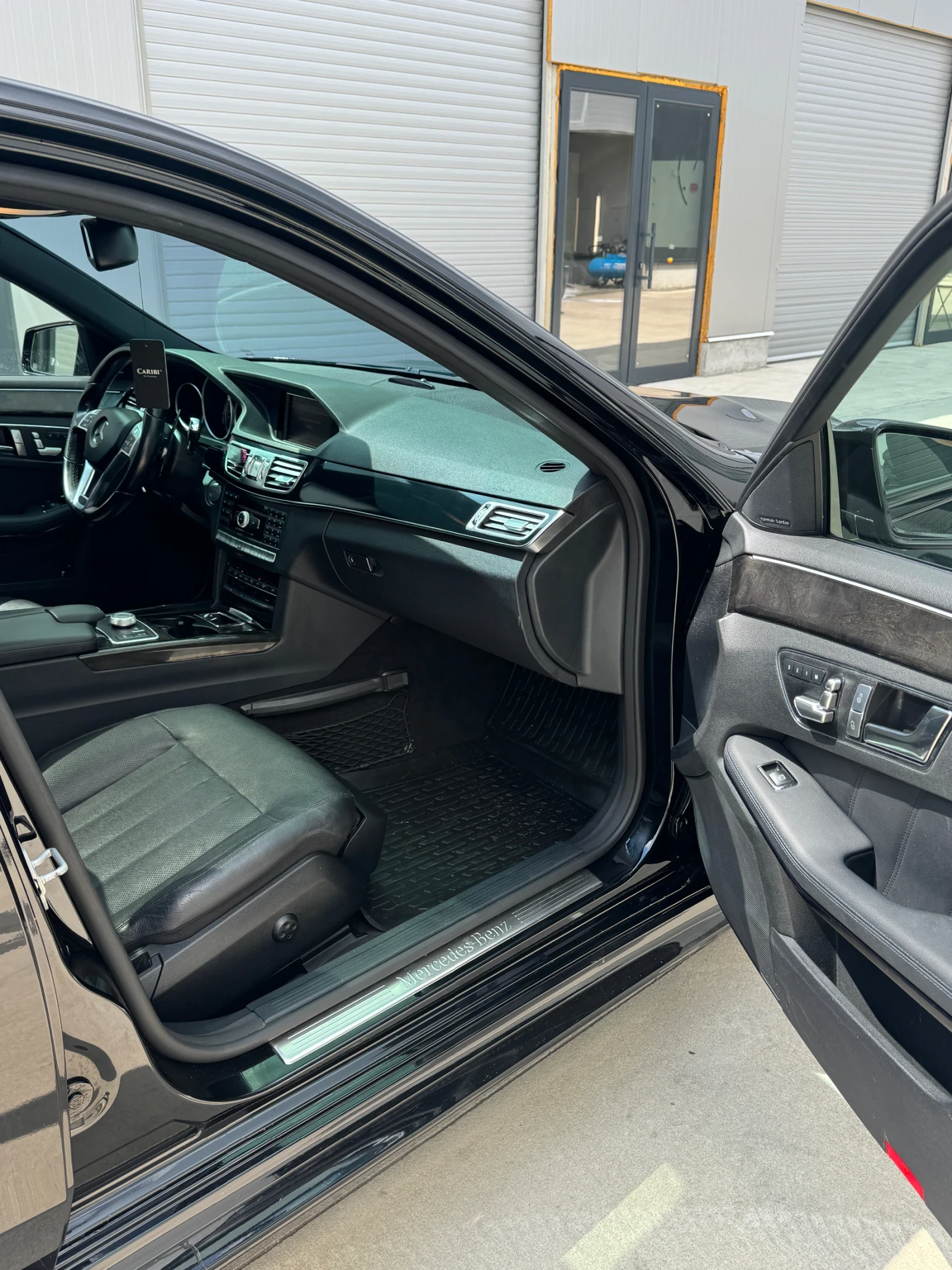 Mercedes-Benz E 500 5500, снимка 9 - Автомобили и джипове - 54664179