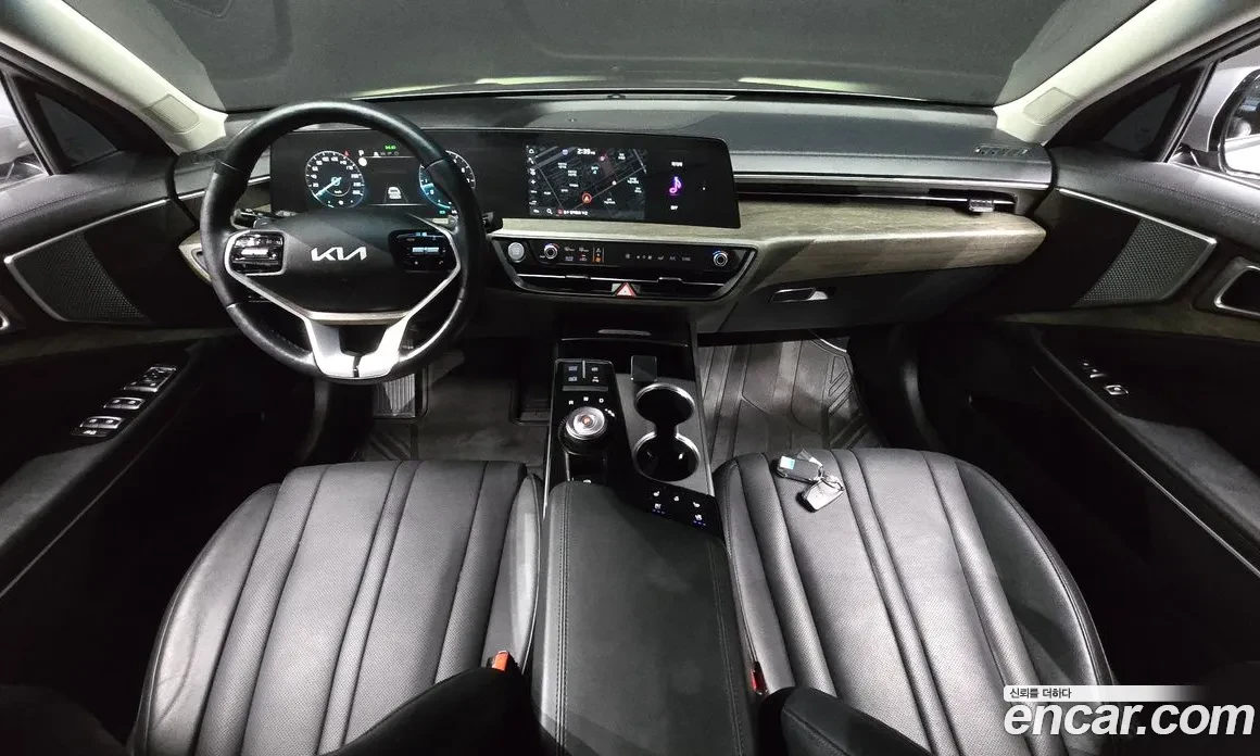 Kia K8 LPG Trendy* Погрев/Обдух * Подгр. Волан* Distronic, снимка 5 - Автомобили и джипове - 54725130