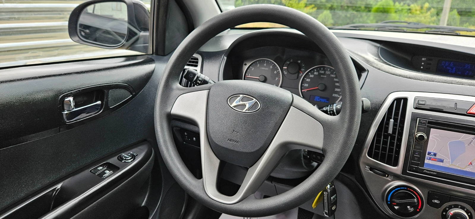 Hyundai I20 Bi-Fuel* 1.2i-85��* �������� ���* LED* ���������*  | Mobile.bg � ����������� 9