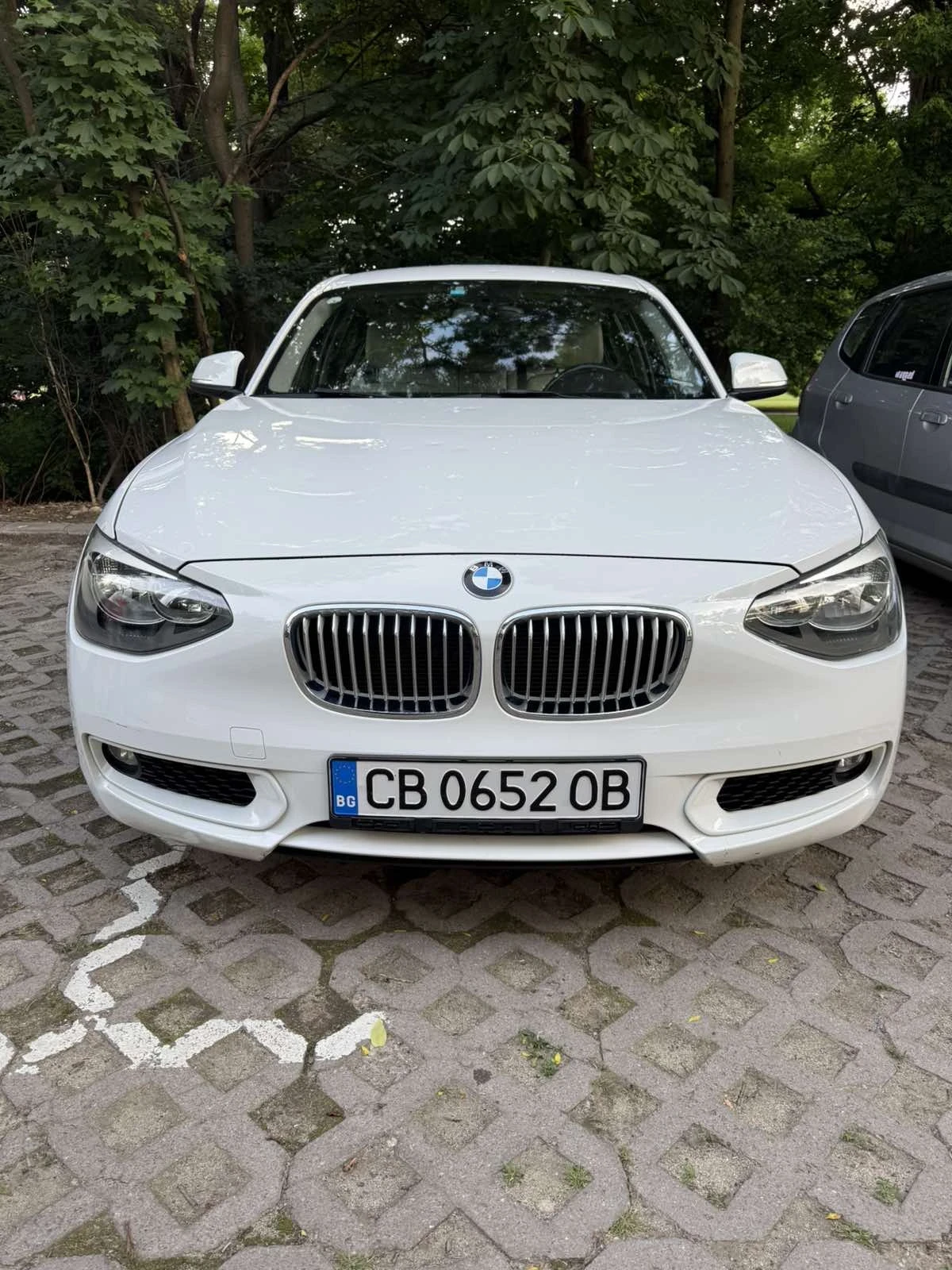 BMW 116 D /Facelift Sport/Comfort/ECO PRO Климатроник, снимка 3 - Автомобили и джипове - 54859739