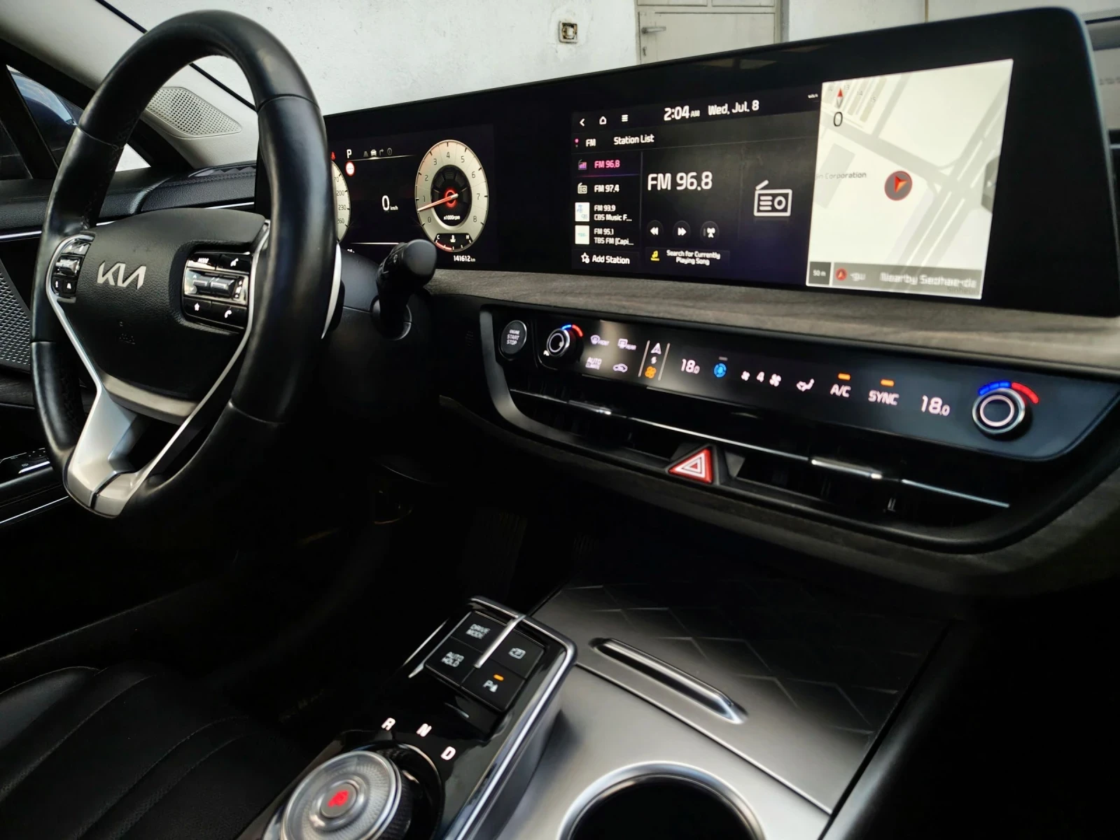 Kia K8 3.5LPG/TRENDY/ПАНОРАМА/DISTRONIC/МАСАЖИ/8 СКОРОСТИ, снимка 11 - Автомобили и джипове - 55237746