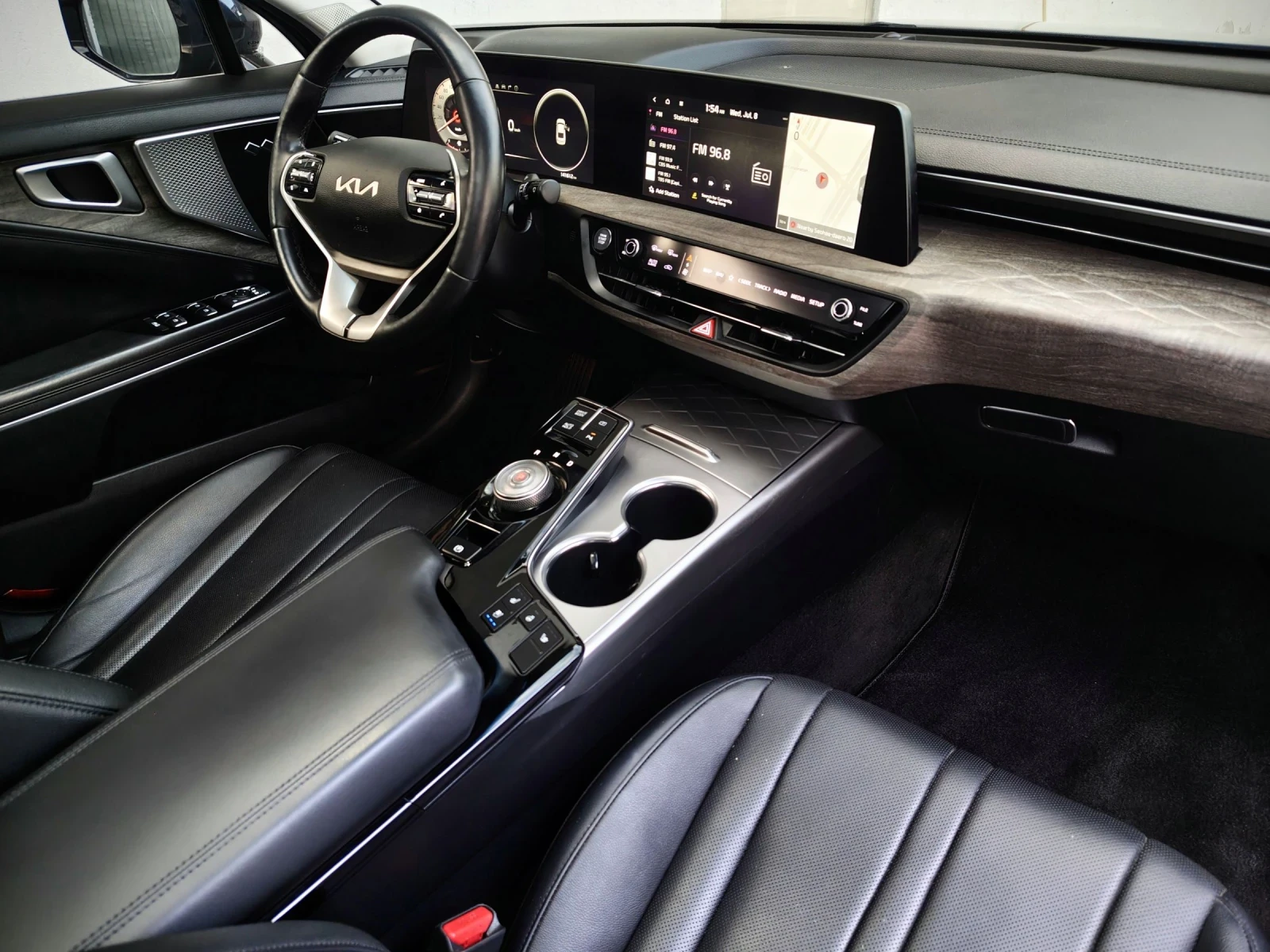 Kia K8 3.5LPG/TRENDY/ПАНОРАМА/DISTRONIC/МАСАЖИ/8 СКОРОСТИ, снимка 7 - Автомобили и джипове - 55237746