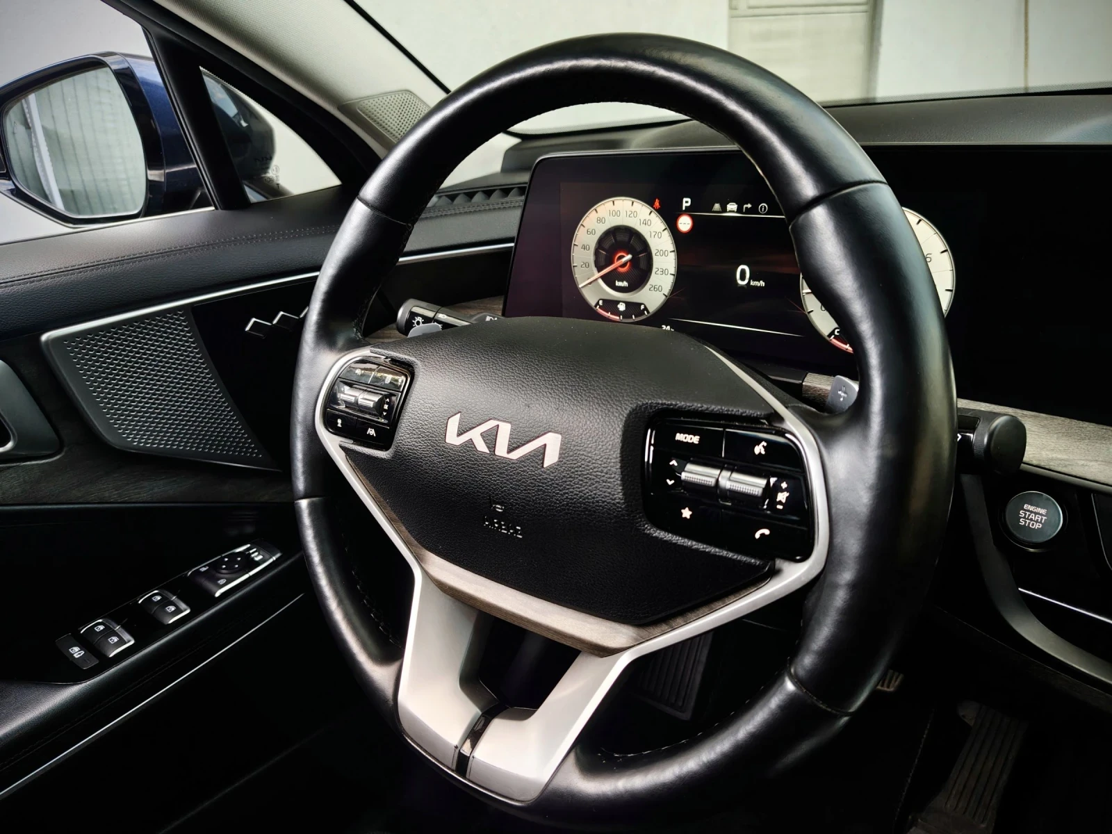 Kia K8 3.5LPG/TRENDY/ПАНОРАМА/DISTRONIC/МАСАЖИ/8 СКОРОСТИ, снимка 10 - Автомобили и джипове - 55237746