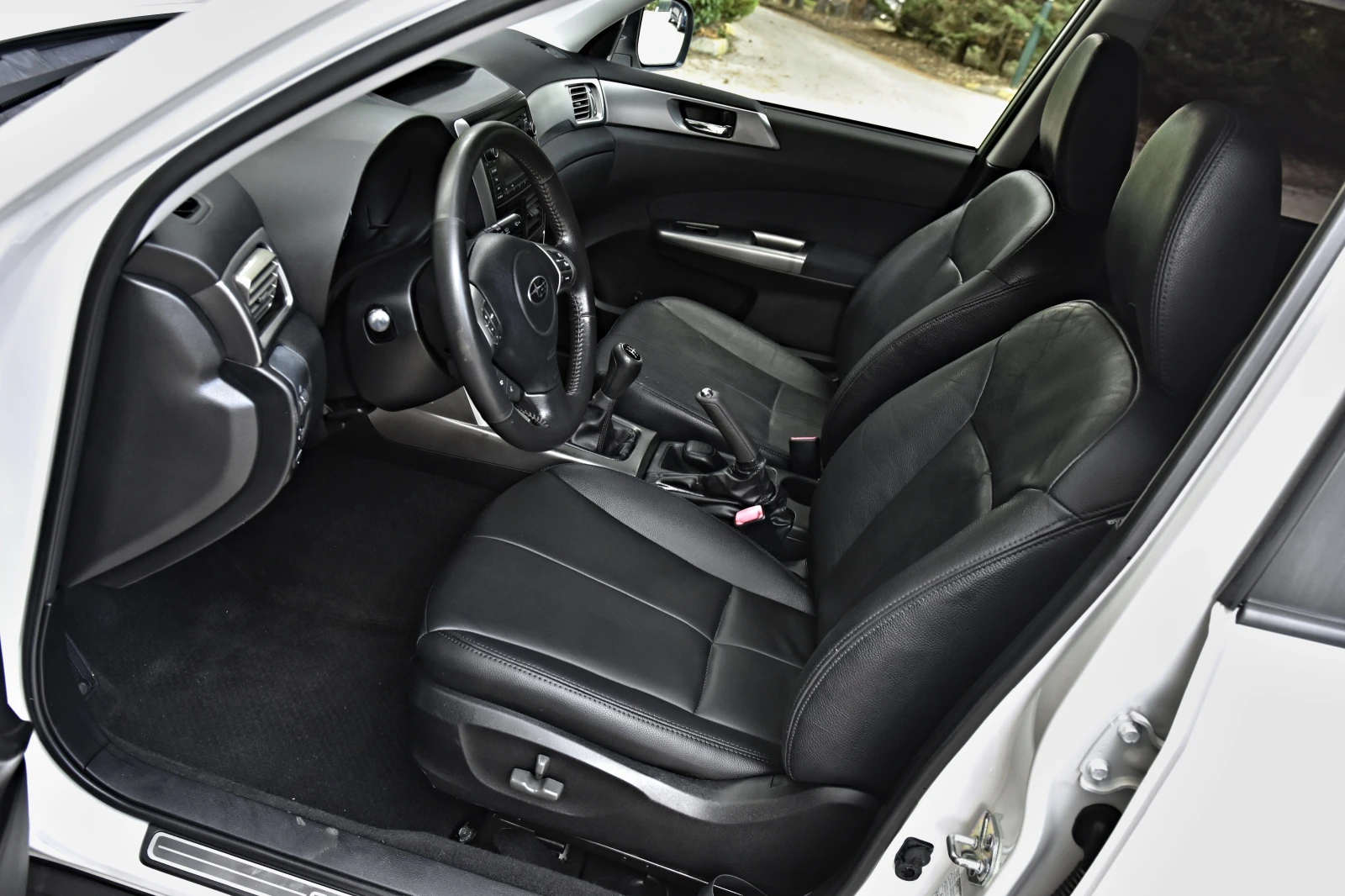 Subaru Forester 0 AWD Фабрична Газ//Панорама//Камера//, снимка 14 - Автомобили и джипове - 55326224