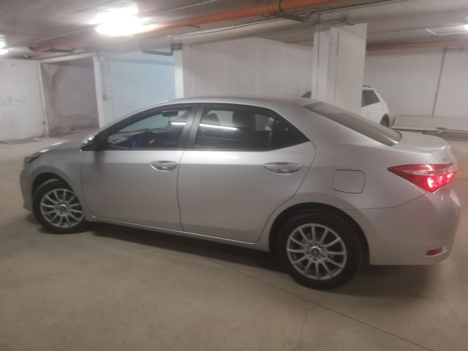 Toyota Corolla 1.33 бензин-газ от BG, снимка 2 - Автомобили и джипове - 55578417