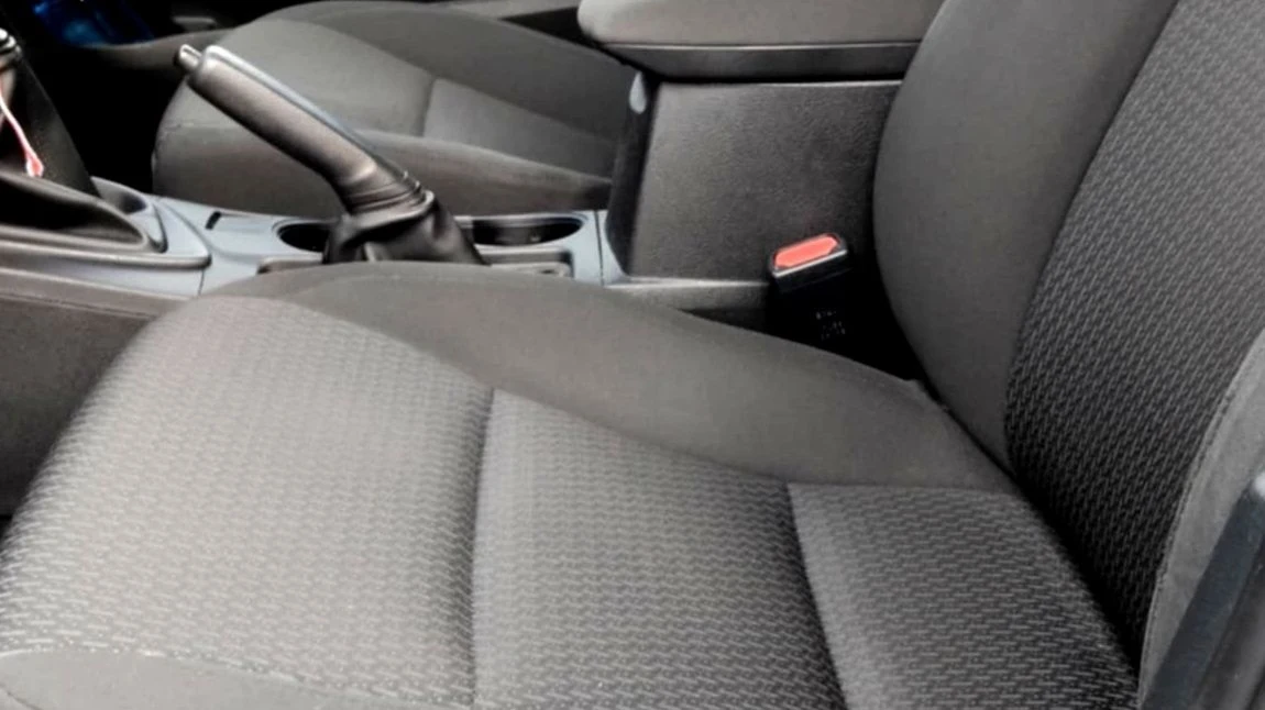 Toyota Corolla 1.33 бензин-газ от BG, снимка 7 - Автомобили и джипове - 55578417