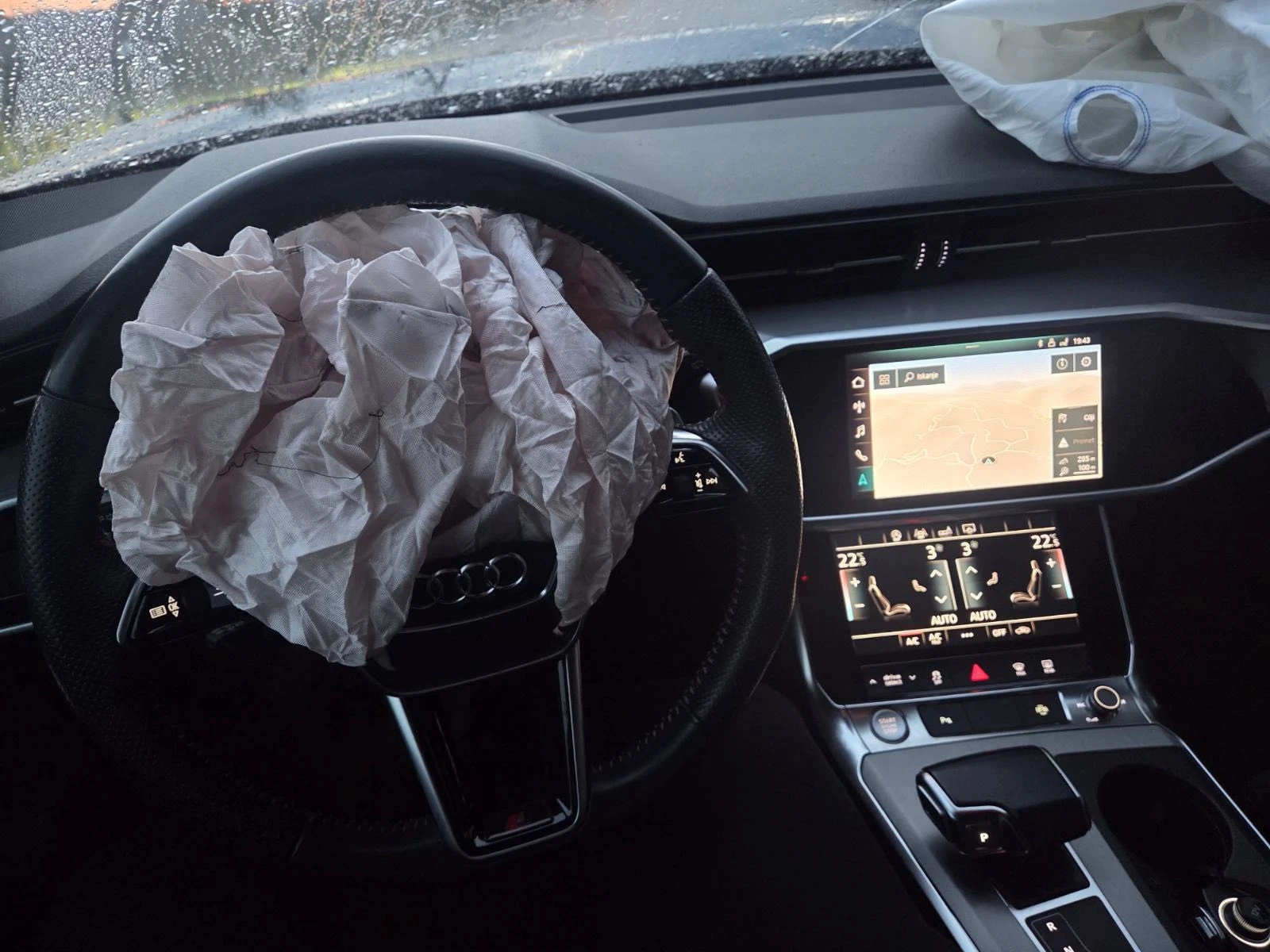 Audi A6 3.0D S-LINE, снимка 8 - Автомобили и джипове - 55706171