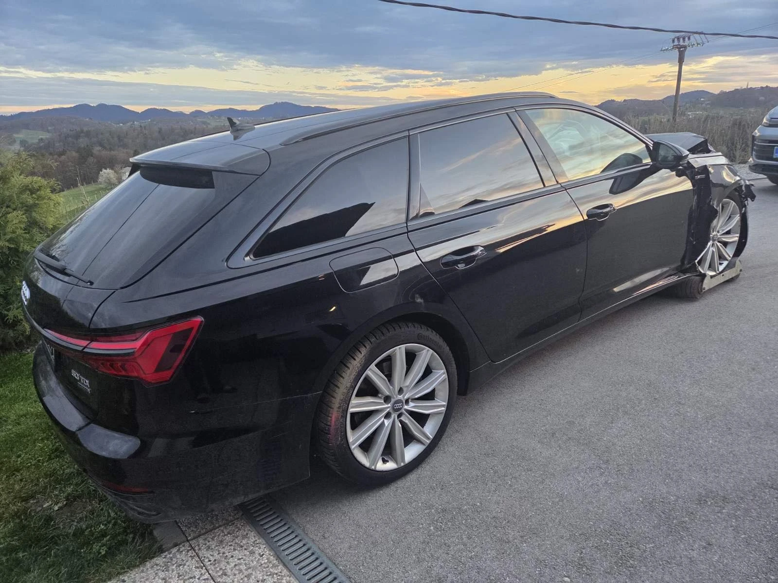 Audi A6 3.0D S-LINE, снимка 3 - Автомобили и джипове - 55706171
