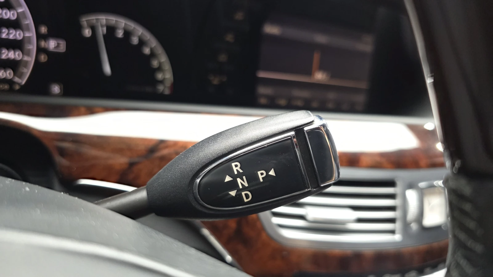 Mercedes-Benz S 500 ЕЛ. БАГАЖНИК* ОБДУХВАНЕ* ЛЮК* КРАЙНА ЦЕНА, снимка 9 - Автомобили и джипове - 55983521