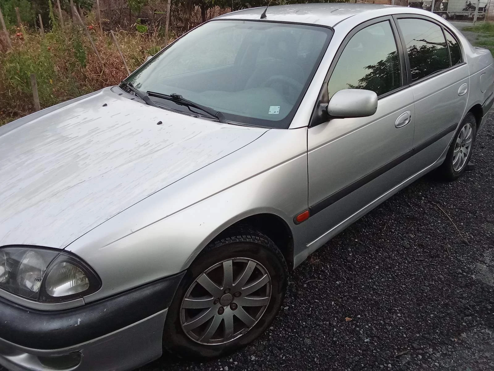 Toyota Avensis 1.6, снимка 3 - Автомобили и джипове - 55993114