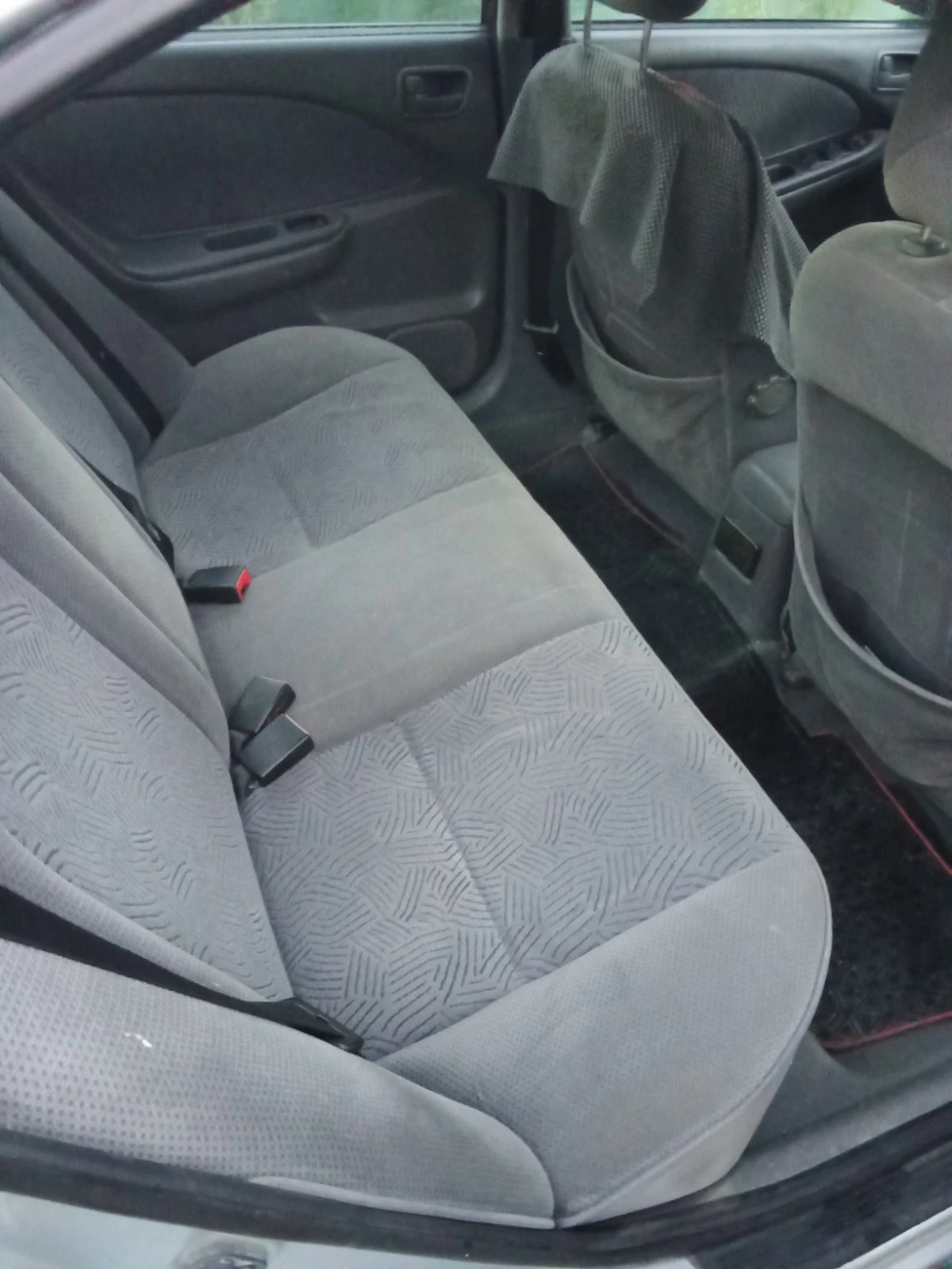 Toyota Avensis 1.6, снимка 9 - Автомобили и джипове - 55993114