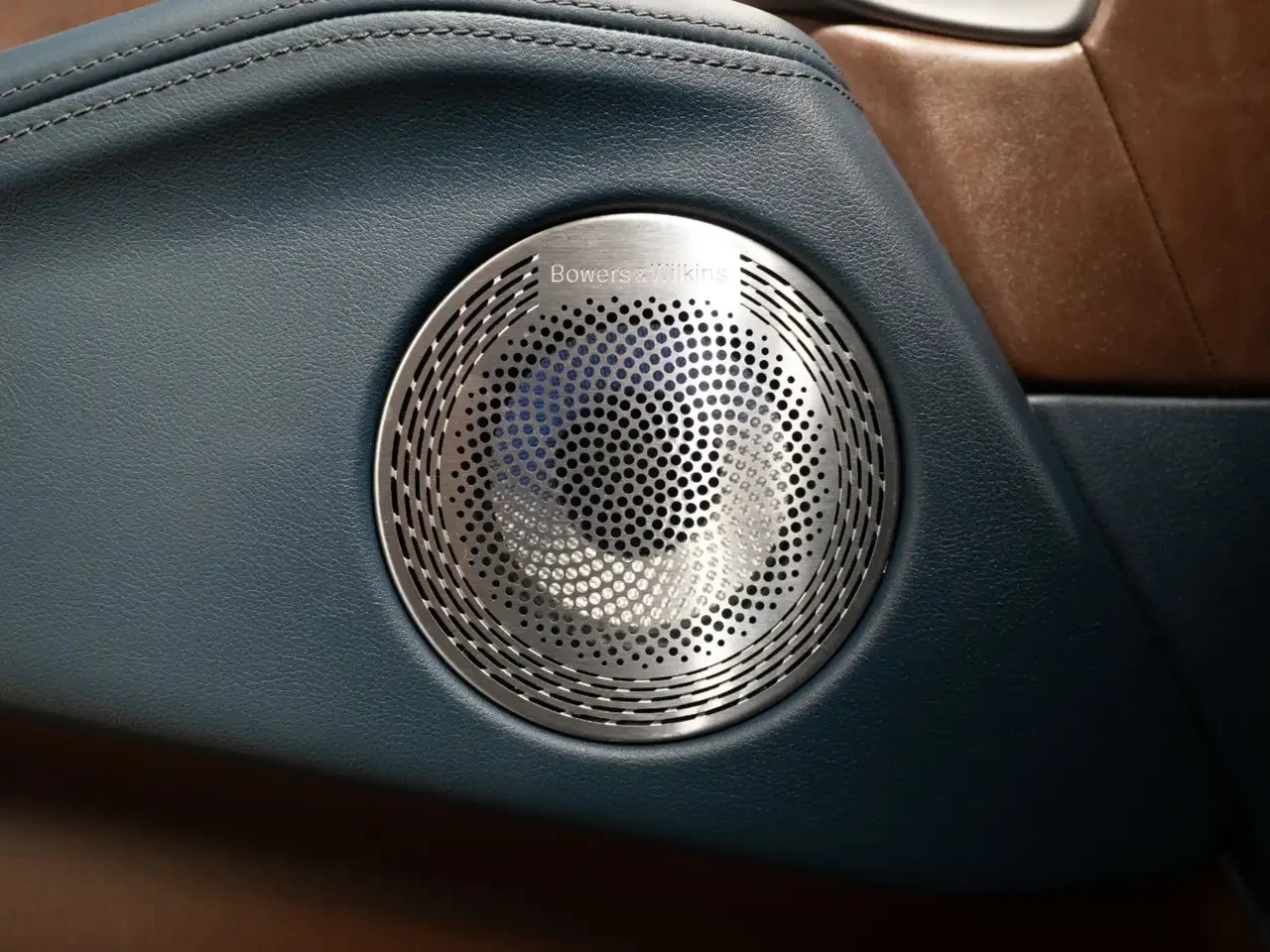 BMW XM, снимка 16 - Автомобили и джипове - 56227198