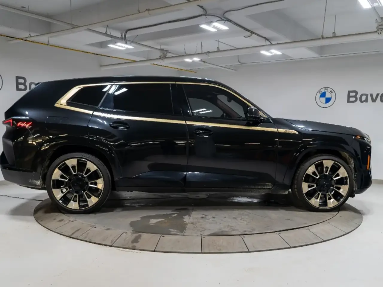 BMW XM, снимка 6 - Автомобили и джипове - 56227198