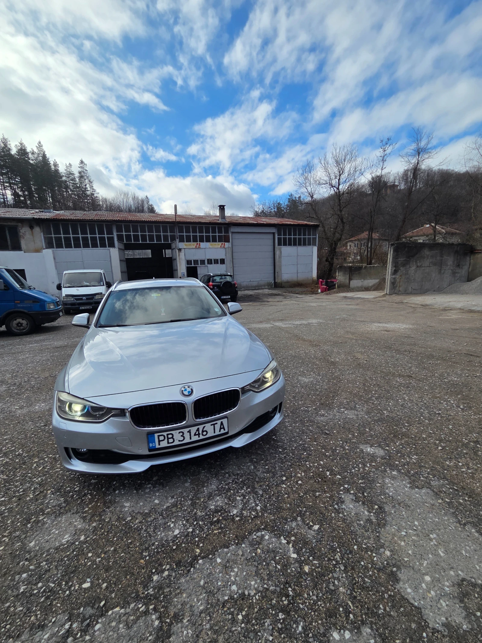 BMW 320