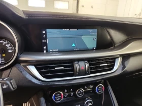 Alfa Romeo Stelvio VELOCE 2.0T * * CARFAX * * АВТО КРЕДИТ * * , снимка 9