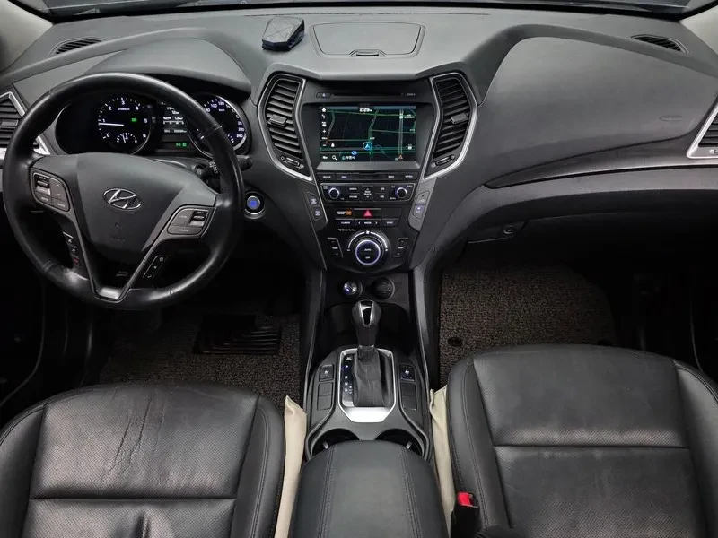 Hyundai Santa fe 2.0 4WD, снимка 7 - Автомобили и джипове - 54871483