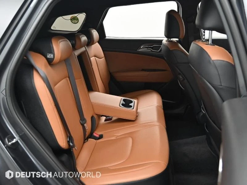 Kia Sportage 1.6 230 hp Automatic, снимка 12 - Автомобили и джипове - 55739397