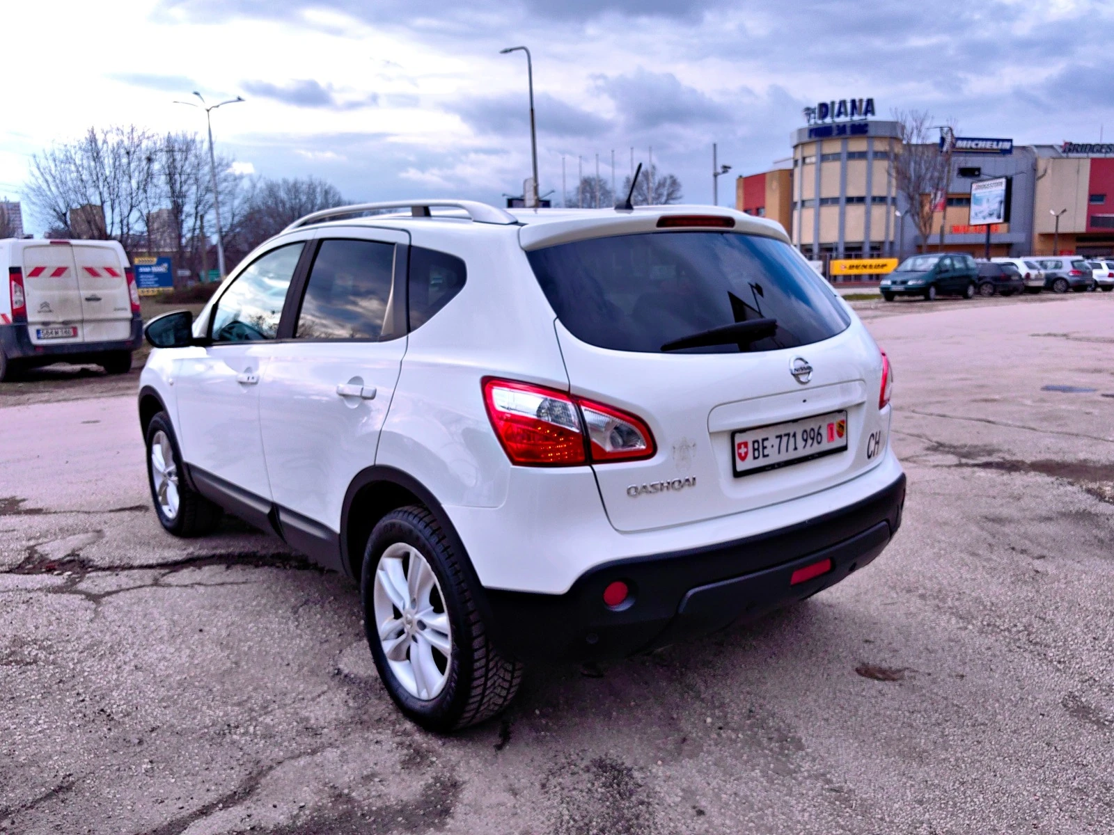 Nissan Qashqai 2.0!!ШВЕЙЦАРИЯ!!4Х4!КОЖА!!НАВИГАЦИЯ - изображение 3