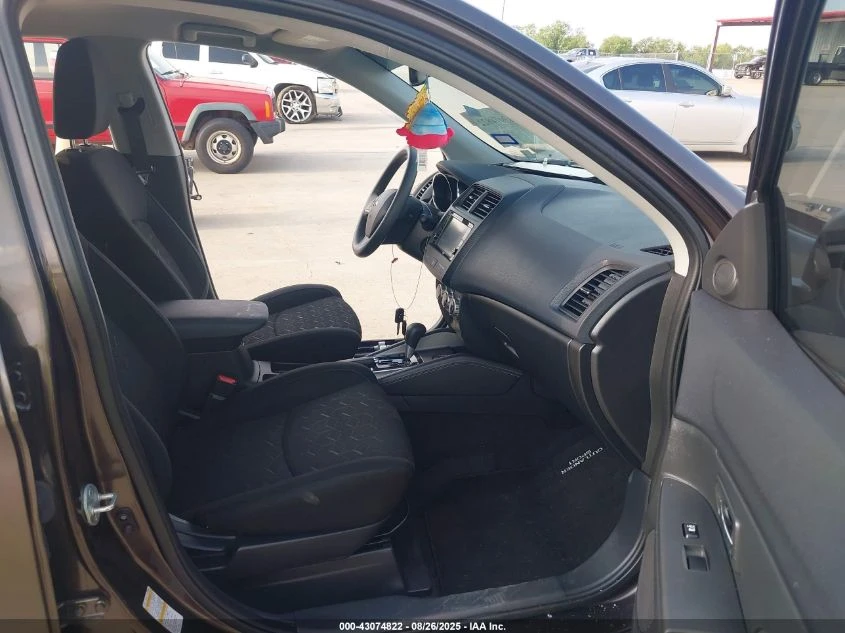 Mitsubishi Outlander 2.0L I-4 DOHC, VVT, 148HP Front Wheel Drive - изображение 10