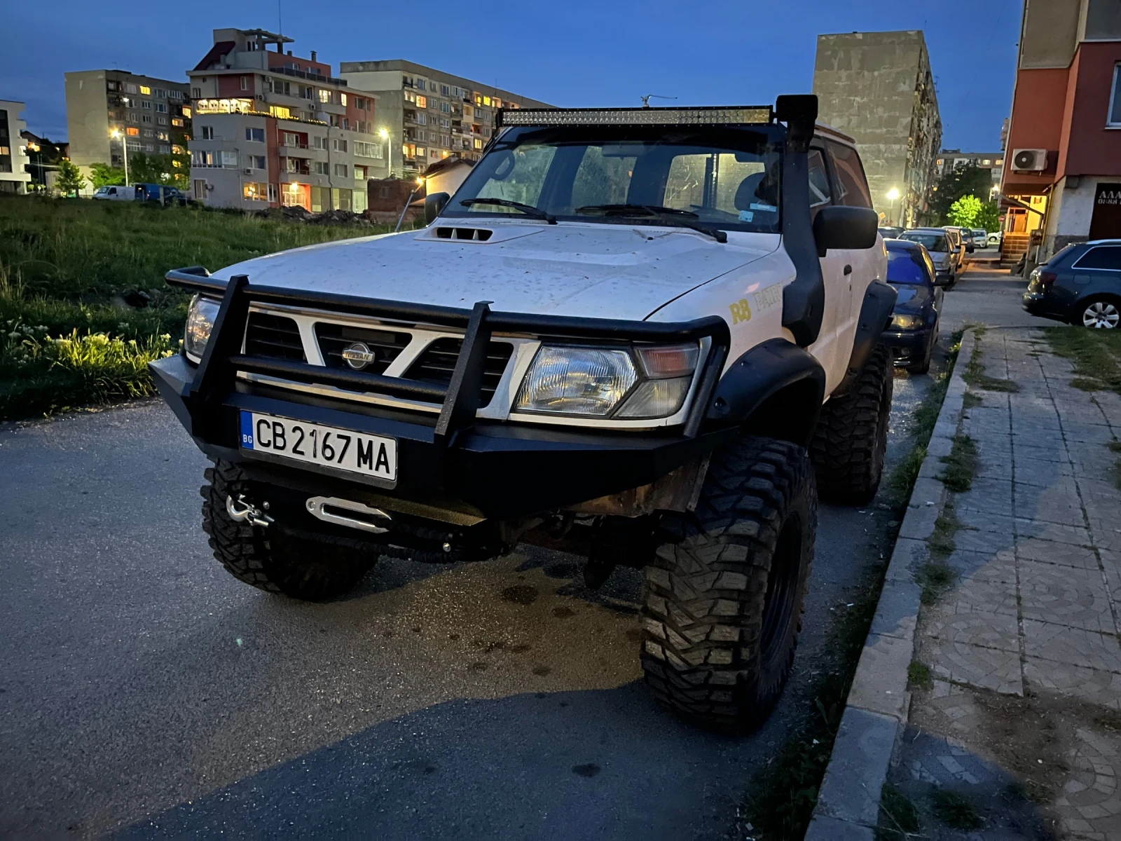 Nissan Patrol М57 , снимка 2 - Автомобили и джипове - 54240077