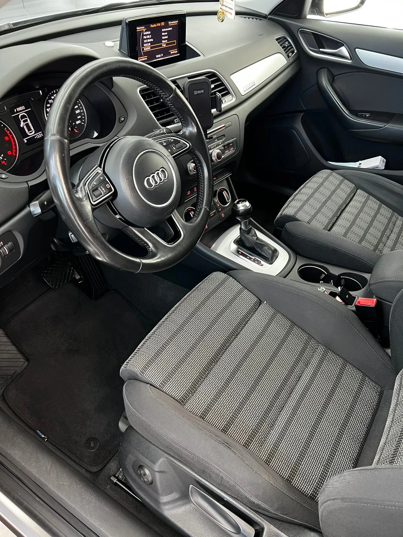 Audi Q3 QUATTRO, снимка 10 - Автомобили и джипове - 54457850