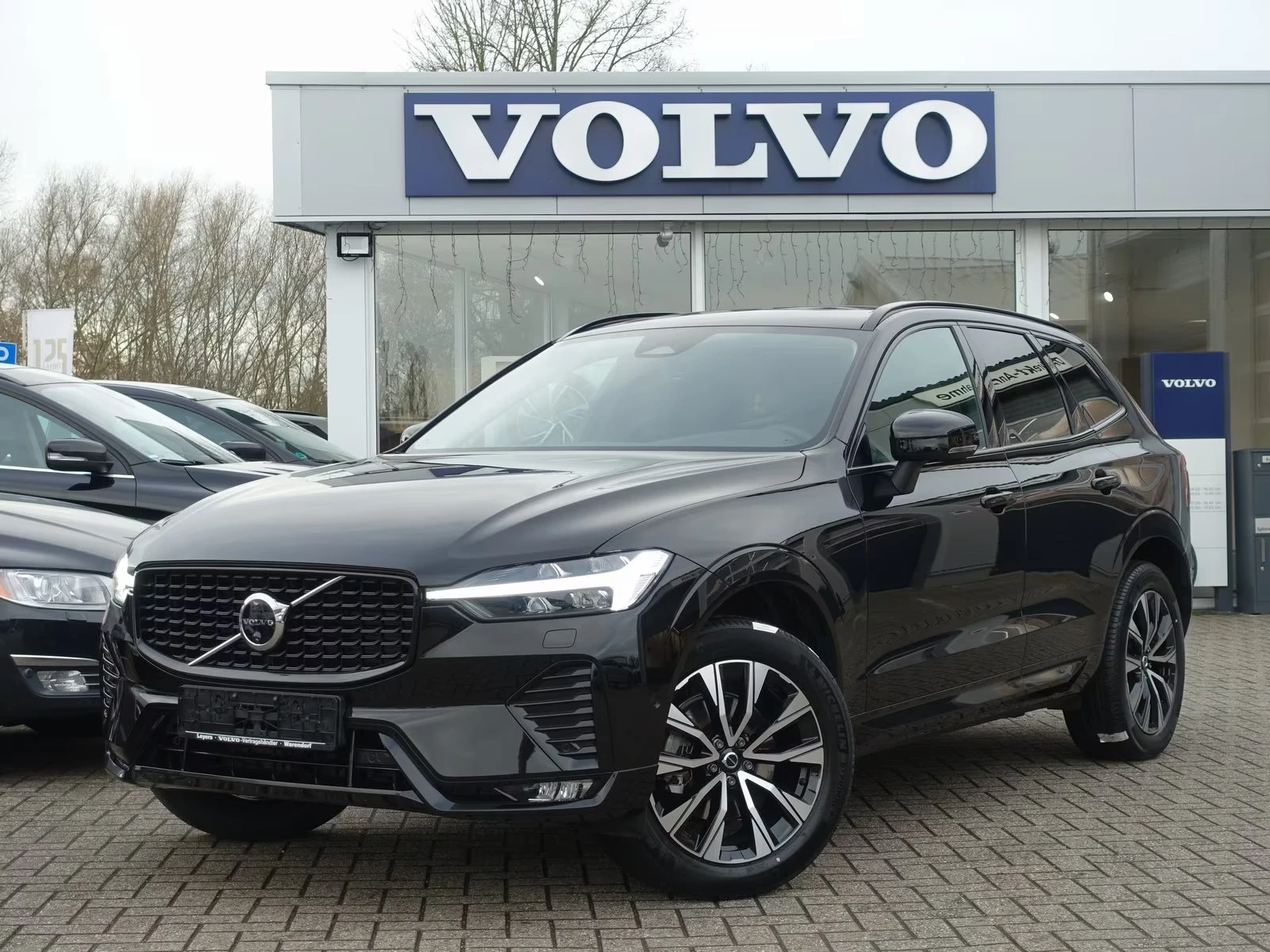 Volvo XC60 B5 AWD Plus Dark