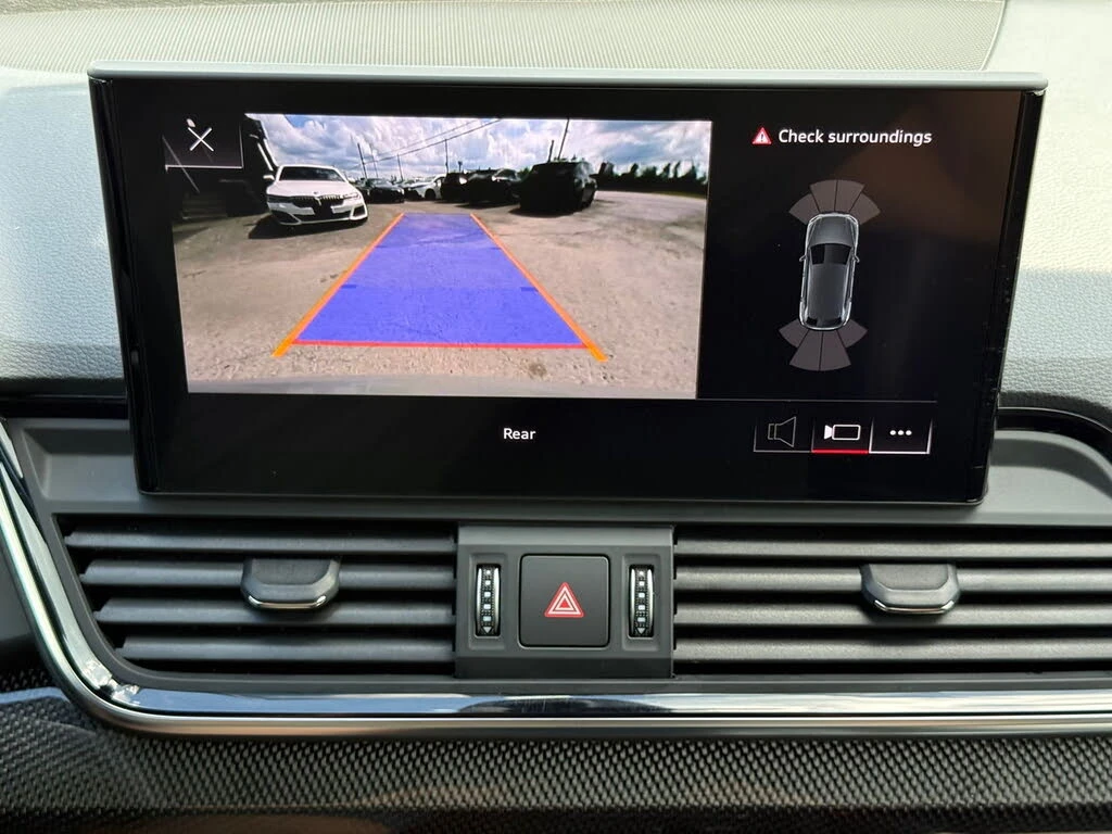 Audi SQ5 PREMIUM* DISTRONIC* ПАНОРАМА* ПОДГРЕВ* КАМЕРА, снимка 13 - Автомобили и джипове - 54969636