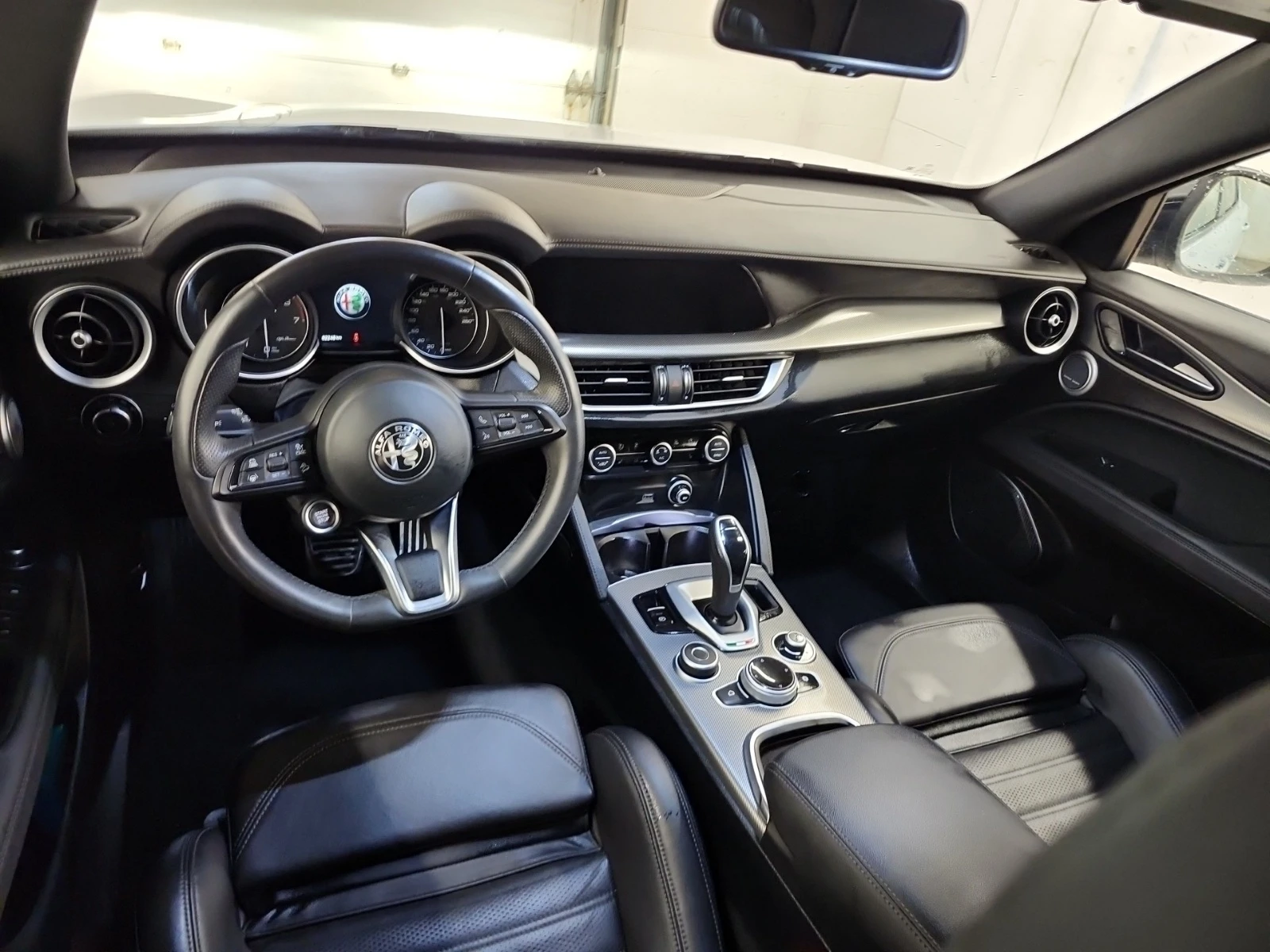 Alfa Romeo Stelvio VELOCE 2.0T * * CARFAX * * АВТО КРЕДИТ * * , снимка 6 - Автомобили и джипове - 54987264