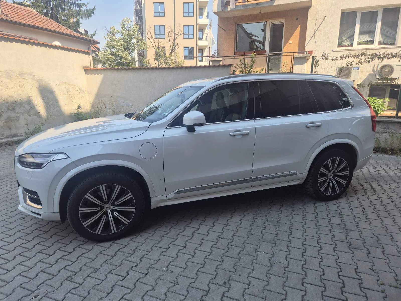 Volvo Xc90 PETROL/ELECTRIC, снимка 2 - Автомобили и джипове - 55796126