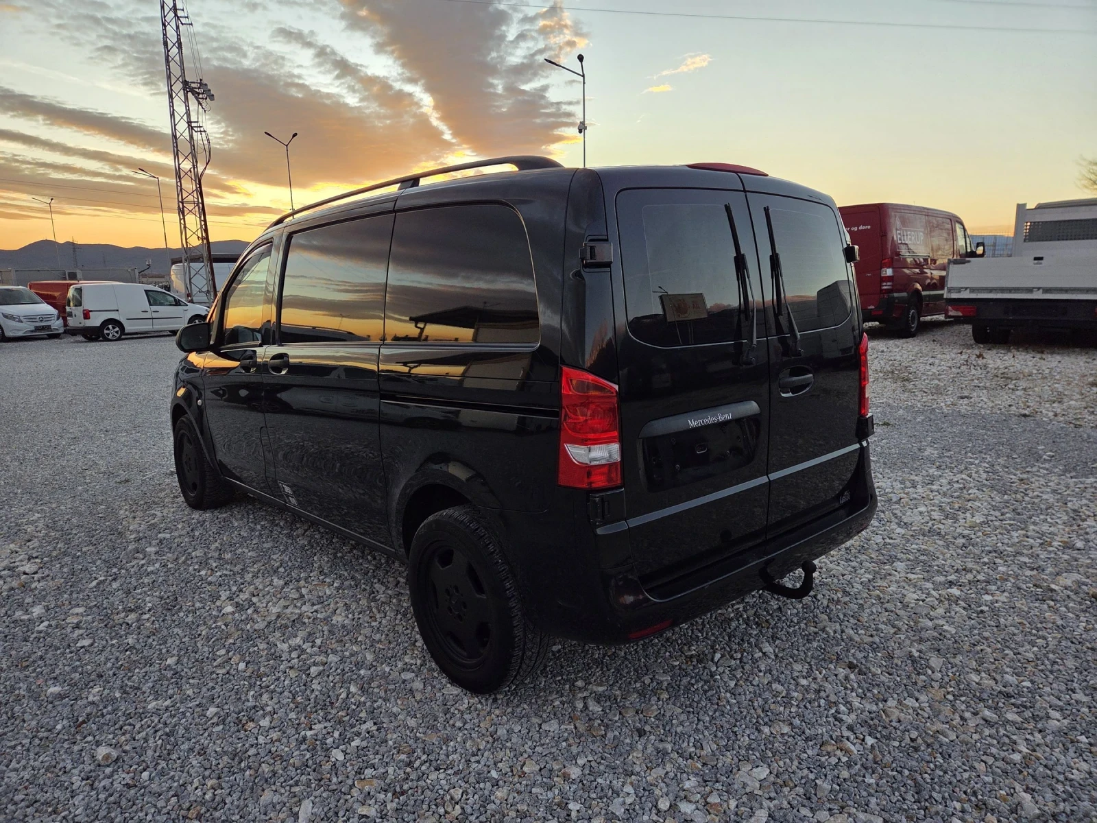 Mercedes-Benz Vito 119 CDI, 4 x 4, Климатик, LED, Нави, Две странични - изображение 3