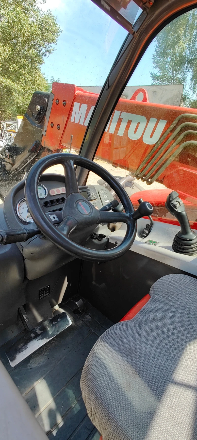 Телескопичен товарач Manitou MLT634 120LSU , снимка 10 - Селскостопанска техника - 48729195